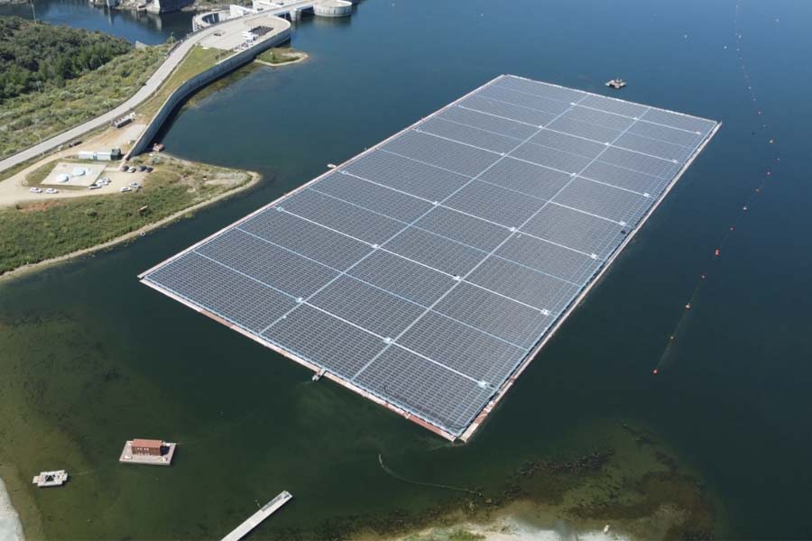 Floating structure PV plant UHPC by RDC