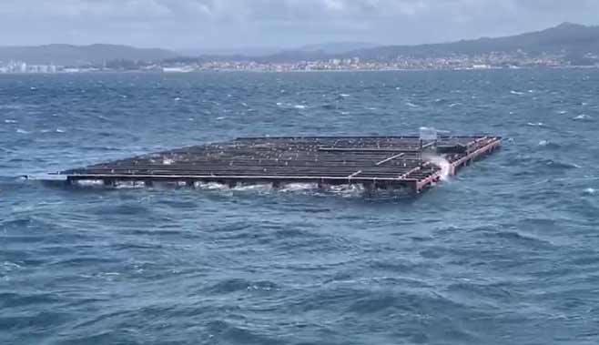 540 m2 floating mussel farm (Formex®) installed in Ria de Vigo